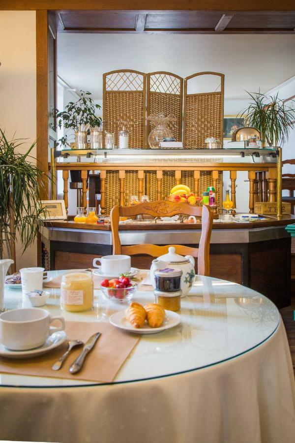 Hostellerie du Parc Cambo-les-Bains Extérieur photo